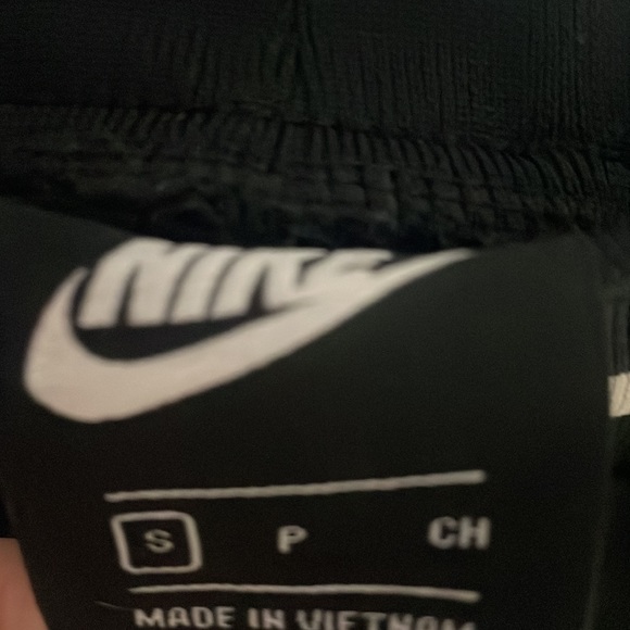 Nike Air Pants - Picture 2 of 3